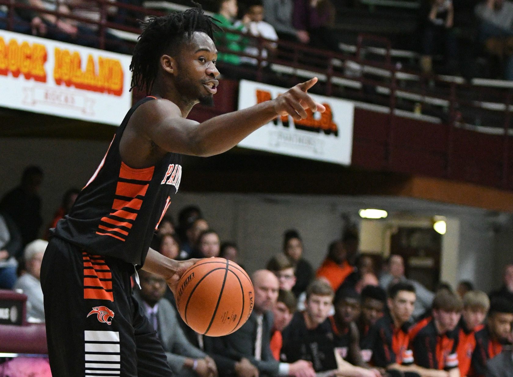 Prep Boys' Basketball: United Township at Moline